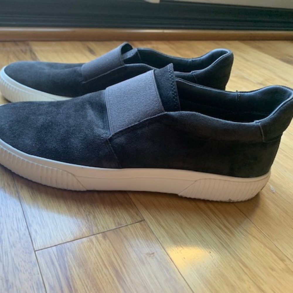 Vince slip on sneaker size 6.5.